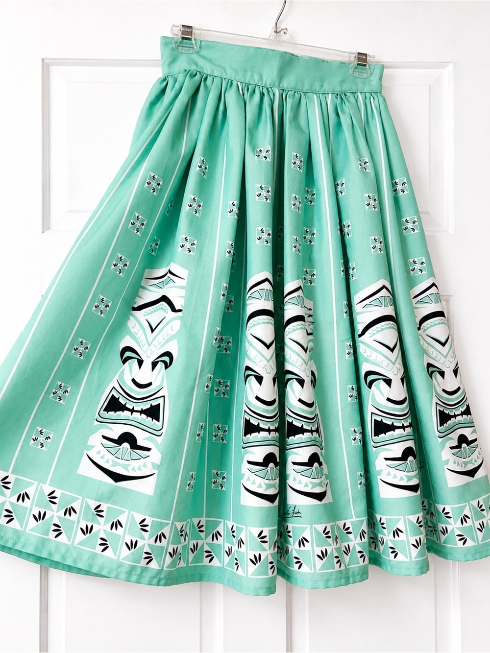 The Oblong Box Shop Mint Tiki Print Full Skirt | Size Small